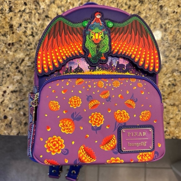 Coco Loungefly - Picture 1 of 1